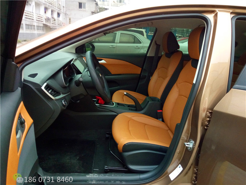 雪佛兰科沃兹草莓APP色板下载